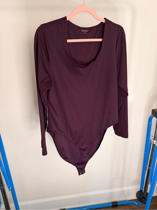 Old Navy Tops - Old Navy Long Sleeve Scoop Neck Bodysuit - Burgundy